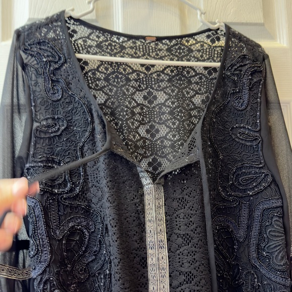 Free People Sheer Blouse with Crochet and beaded details size Large - Picture 6 of 17